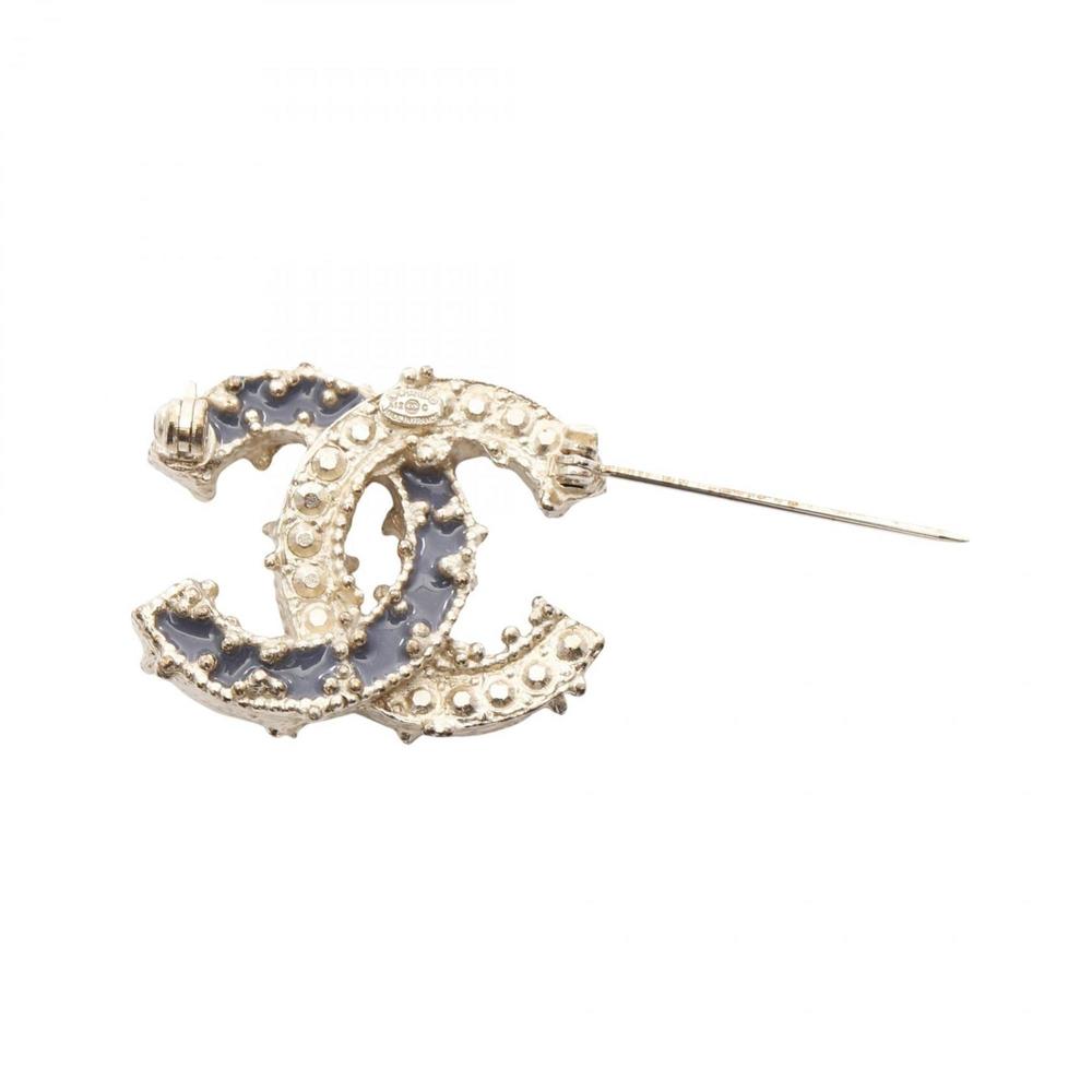 CHANEL Pink Logo Brooch - Picture 2 of 5